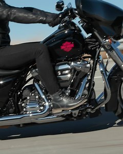 Disconnect and go the distance. Bring home the Electra Glide® Standard for as low as $267/month.* Find your bike and have it delivered to your door. Delivery available for a limited time through participating dealers. Availability is subject to applicable laws, regulations, and government orders. Contact your local dealer for additional information. | Harley-Davidson