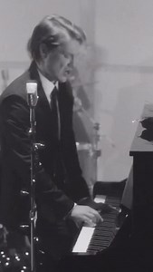 38K views · 2.5K reactions | FINALLY, IT’S CHRISTMAS! Merry Christmas, from our family to yours. We hope today is filled with lots of happiness and love.  #hanson #finallyitschristmas #christmasmusic | Hanson | Facebook