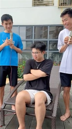 SNS - Microphone Singing Contest: Who Sings Better? 🤔 #funny #shorts