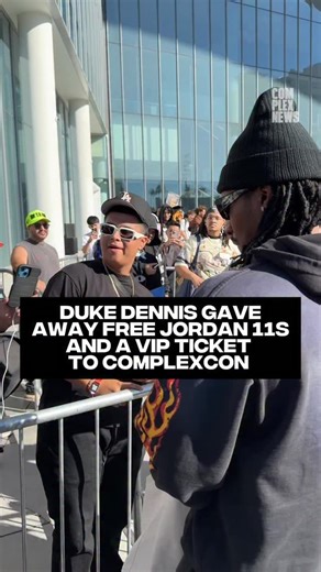 Complex Sneakers on Instagram: "@dukedennis and @jumpman23 hooked it up for a lucky fan on line outside of @complexcon with a pair of the 285 11s and a VIP ticket... 11s on sale outside now  Anyone who purchases a "285" 11 gets a free VIP upgrade for ComplexCon."