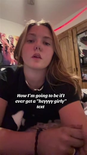 Yourfav (@kieliezink)’s video of hey girly text