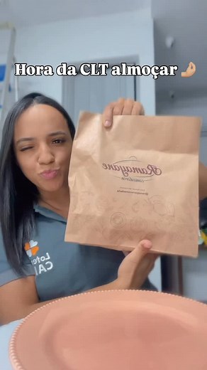 Karina Santos on Instagram: "Hora do almoço da clt , bora ?!"