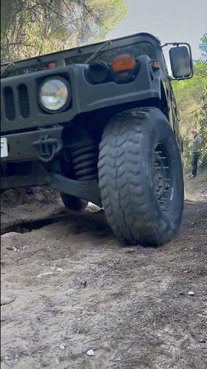 Hummer H1: fuerza bruta entre arboles #hummerh1