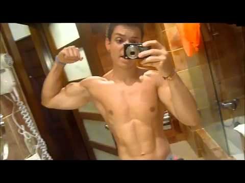 Teen Hulk Franco Flexes Ripped Muscles With Holiday Update