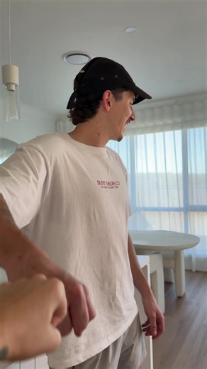 Satisfying Cleaning Projects: DIY Outdoor Table and More