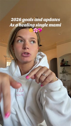 This is just kind of a random update/what my goals and vision is for the next year and how far I've come. I can't believe where I was out a year ago versus where I'm at today. It feels like 10 years or two months, I can't even decide. I can't imagine what the next year holds and where I will be. And like I truly mean, I can't imagine because I could never have imagined that this is where I am today. This is just some things that I am doing in the next year and some goals I have. ✨✨✨✨ IG sunny_da