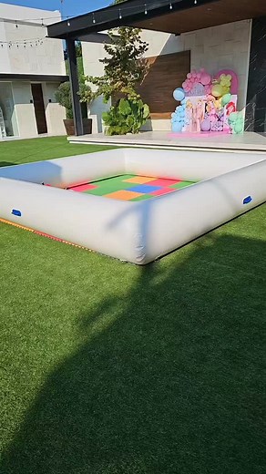 Lo más divertido para tus evento!! Pregunta por nuestra bubble house, pista de carritos, mobiliario infantil Contrataciones al 8341516567 | Magic Bubble