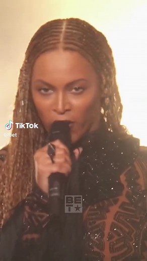 Do you know what FREEDOM feels like? No Fear! POV: It's the 2016 #BETAwards, @Beyoncé and #KendrickLamar surprise the world with a performance of 'Freedom.' #Beyonce is gliding across a body of water on stage and Kendrick Lamar is spittin' his verse with ease. These are the moments we live for at #CulturesBiggestNight. Salute to the GOATs. #JuneteenthOnBET #BETAwards #BET