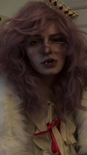 Top 10 Minecraft YouTuber Cosplay Ideas for Dream SMP Fans