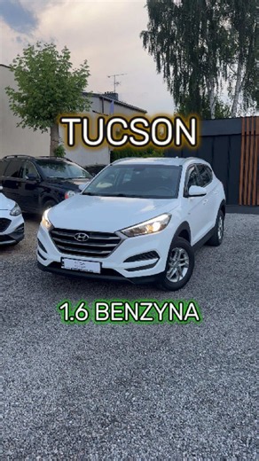 🔥 Hyundai Tucson III – Rodzinny SUV z genialnym wyposażeniem! Świeży rocznik, pewny silnik benzynowy i stan IDEALNY. Idealne auto na każdą trasę! 🚙💨 💰 Cena: 59 800 PLN 🗓 Rok produkcji: 2018 🛣 Przebieg: niecałe 142 tys. km ⚙️ Silnik: 1.6 Benzyna (132 KM) – sprawdzona i mało awaryjna jednostka! 🕹 Skrzynia: Manualna (6 biegów) 🌟 Wyposażenie: ✔️ Podgrzewane fotele przednie 🔥 ✔️ System multimedialny z Kamerą cofania, Android Auto i Apple CarPlay 📱 ✔️ Czujniki parkowania, tempomat i system u