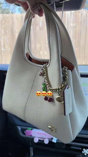absolutely beautiful #lana23 #ivory #newpursealert | lana