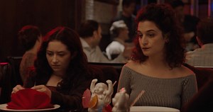‘Landline’ First Trailer: Gillian Robespierre and Jenny Slate Reunite For A Must-See Summer Indie