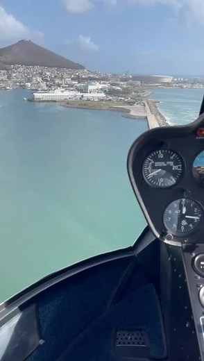 Helicopter Cockpit Tour: Stunning Aerial Views