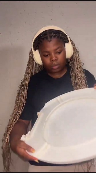 Airplane Mode Humor: A Relatable Challenge