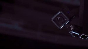 「新たな映像世界へ。表現の無限の可能性とともに」 SONY RXシリーズの高画質を防水、堅牢な小型ボディに凝縮しあらゆる場面での撮影を可能にする『RX0』 。 今すぐチェック→http://amzn.to/2hoOH7m | Amazon.co.jp (アマゾン)