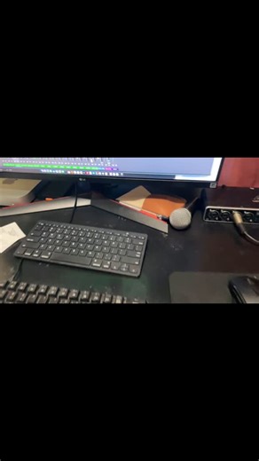 New one I’m working in called shaky ground. #johnathanbeats #shakyground | Johnathan Beats