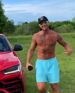 VERSACE ROCKET SCiENTiST 🚀🧪🚀🧫🚀🧪🚀🧫🚀🧪🚀 www.GFUEL.com 30% OFF USE CODE: “RiFFRAFF” 🚀🧪🚀🧫🚀🧪🚀🧫🚀🧪🚀 | Riff Raff