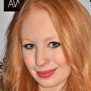 Elizabeth Stanton Boyfriend 2026: Dating History & Exes - CelebsCouples