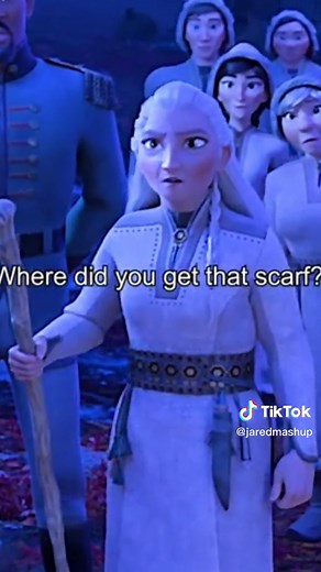 Elsa Encounters a Cute Little Lizard in Frozen 2