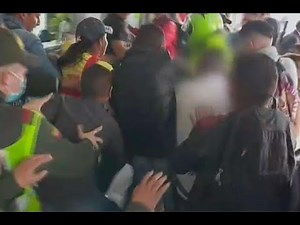 Casi linchan a depravado que manoseó a niña de 13 años en bus de Transmilenio
