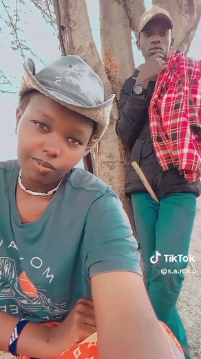 Explore Safari Fashion: Female Safari Outfit Inspiration