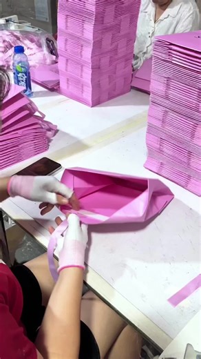 How to make luxury pink gift shopping paper packaging bag with gold foil logo #handbag #shoppingbag #giftbag #paperbag #workshop