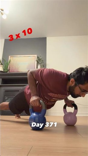 Day 271! Quick KB circuit with a mile 💪🏃‍♂️ #running #snow #hiit #runner #milerun #motivation