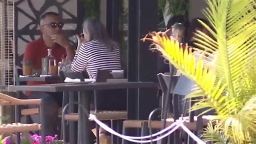 Florida bill cracks down on automatic gratuity at restaurants. What it means for guests