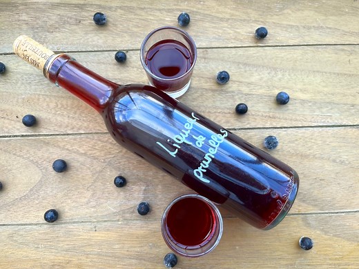 Liqueur de prunelles