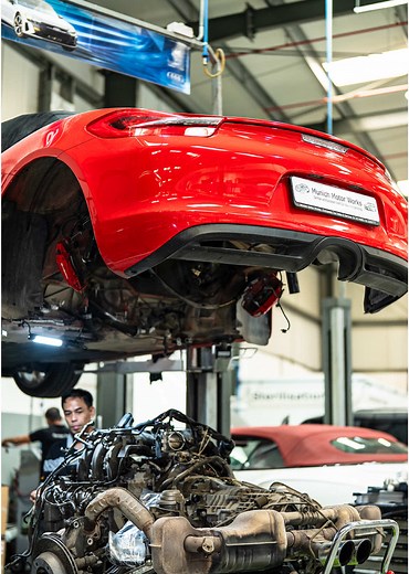 Replacing the oil separator on this Boxster S to prevent oil smoke and keep the engine running smoothly. Call / WhatsApp: 97143474666 Visit Us: 11 Al Manara Rd - Al Quoz - Dubai #porscheboxster #porsche #porscheclub #enginerepair #oilleak #oilseparator #carparts #carworkshop #carmechanic #mechaniclife #carrepair #carservice #cargarage #carsoftiktok #dubaicars #dubai🇦🇪 #sharjah #abudhabi🇦🇪 #uae🇦🇪