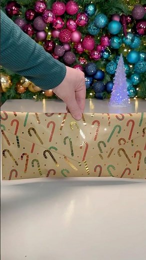 🎄🎁 Quick & Easy - Wrapping Christmas Socks with a Cute Wrapping Paper 💖❄️ #christmas