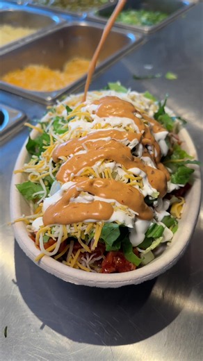 HONEY CHIPOTLE CHICKEN BOWL from @Tacobee’s Mexican Grill in Brooklyn, NYC! 🍗🔥🤤 Chipotle who? #DEVOURPOWER #fyp #foryou #mexicanfood #tacobees