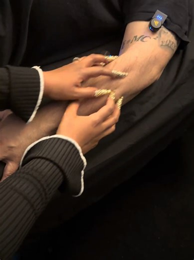 Where stress melts away one gentle scratch at a time 🤍 Reserve your spot for your moment of calm. thescratchstudiolv.com #TheScratchStudioLV #ScratchSpaLasVegas #ScratchTherapyLasVegas #LasVegasThingsToDo #VegasLocals