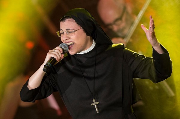 Nun who stunned The Voice judges announces new career as a waitress in Spain