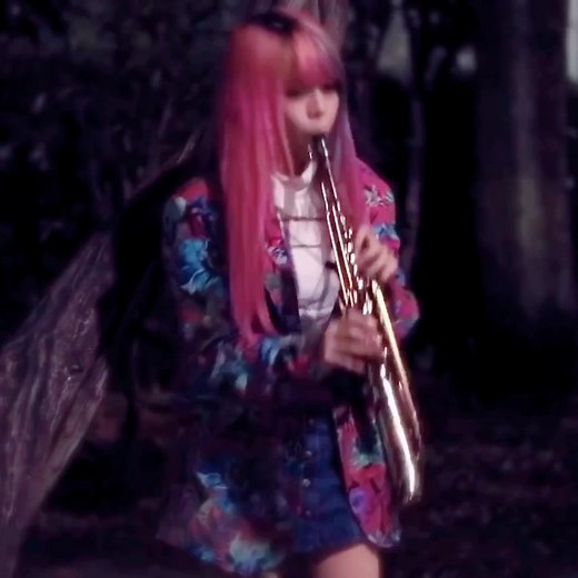 映画「ハウルの動く城」の「人生のメリーゴーランド」をジャズアレンジしてサックスで吹いてみた💖#サックス #ハウルの動く城 #人生のメリーゴーランド #saxophone #jazz