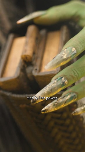 Cynthia Erivo’s Elphaba look is next-level. 💚 In Wicked: For Good, she breaks down the full physical transformation — from prosthetics to pigment — and what it takes to become the most iconic green girl in Oz. 🎟️ Get Your Tickets Now: https://loom.ly/4rEvJw4 | Spotlight of Corning