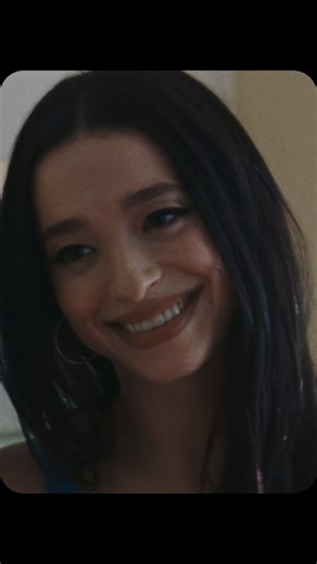 Cinephile Sphere on Instagram: "Sean Baker was so impressed by Mikey Madison in Once Upon a Time... in Hollywood that he rewatched it just for her scenes. Then, after seeing Scream (2022), he walked out of the theater and immediately wanted her for Anora. Talk about leaving an impact!  #anora #mikeymadison #seanbaker"