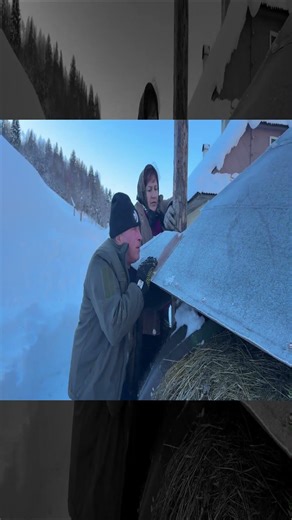 This Is How Bread Was Made 200 Years Ago 🍞🔥