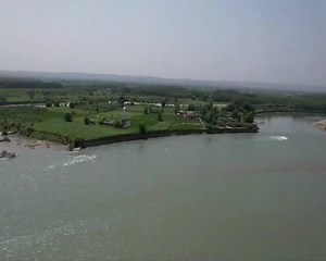 ਜਿੱਥੇ ਪ੍ਰਸ਼ਾਸਨਿਕ ਦੀਆਂ ਟੀਮਾਂ ਰਾਹਤ ਕਾਰਜਾਂ ਵਿੱਚ ਹੜ੍ਹ ਪ੍ਰਭਾਵਿਤ ਪਿੰਡਾਂ ਵਿੱਚ ਜੁਟੀਆਂ ਹੋਈਆਂ ਹਨ ਉਥੇ ਹੀ ਸਮਾਜ ਸੇਵੀ ਸੰਸਥਾਵਾਂ ਵੀ ਲੋਕਾਂ ਦੀ ਮਦਦ ਕਰਨ ਵਿੱਚ ਅਹਿਮ ਭੂਮਿਕਾ ਨਿਭਾ ਰਹੀਆਂ ਹਨ | News18 Punjab