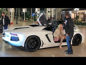 OMG! A Beautiful Hot Blonde Woman Getting Out Of A Supercar. Carspotting Monaco #billionaire #monaco