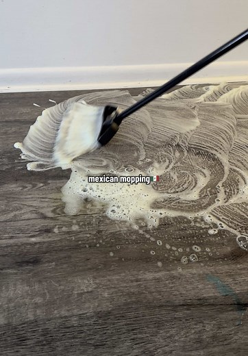 Effective Mexican Mopping Techniques for Deep Cleaning
