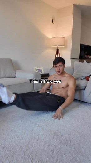 Hadi Khattar | Build a strong core in just 20min🔥 1️⃣ Hollow hold X 30s 2️⃣ Shoulder taps X 30s 3️⃣ Side plank X 30s (each side) 4️⃣ Hip raises X 30s 5️⃣... | Instagram