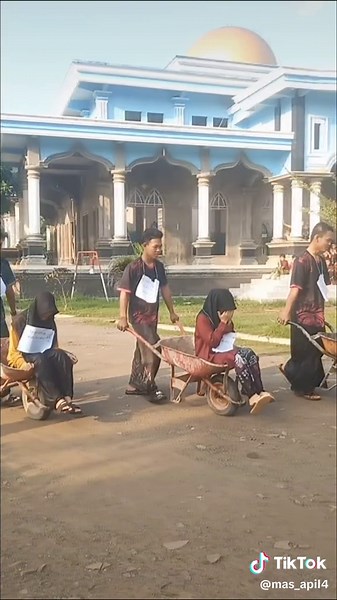 ada yang baru lagi nih, maaf akun lama ilang#fyplagidong #tiktokjanganpelitfyp🗿#santri#wb #How T Fake Tan Ur Face