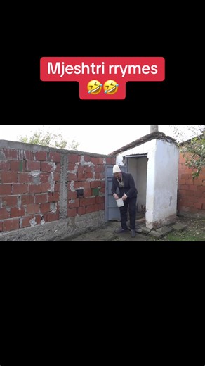 Mjeshtri Rrymes: Një Komedi e Shkëlqyer