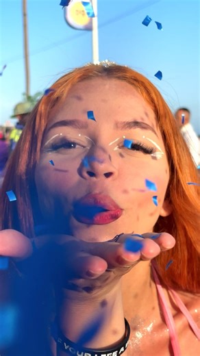 Raisa Santy on Instagram: "se a sua vibe também é som eletrônico + praia + carnaval fora do óbvio, então a gente já sabe onde vai se encontrar! 🕉️ o line up está completo: @brunobe, @louiecut, @groundbass, @victoralcmusic, @phantomlivebr, @duo_wave, @rodrigobouzon,@mazzeo.music vs @azir_music e @mrqz.enrique vs @eduardoaebraga Corre no link aqui no perfil do Carnasoll e garante teu ingresso antes que vire lembrança que tu perdeu 🗣️ #carnaval"