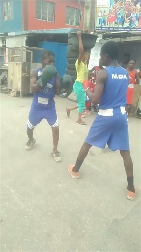 Inside Pressure 💥 Close Range Sparring” #Infighting #Sparring