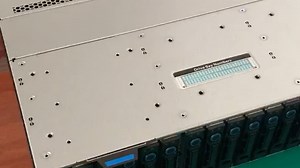 见识一下2U4子星的服务器吧！亿时空科技