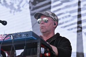 KMFDM Shares Vintage Music Video For New Single “Airhead” -