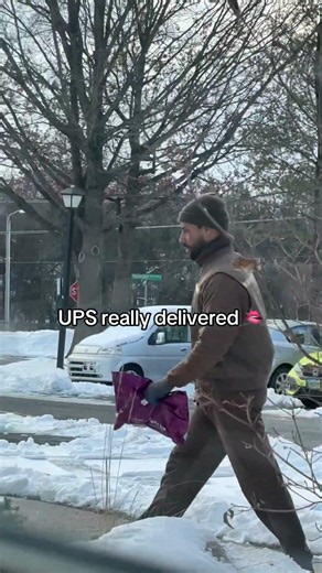 *sets shipment preferences to UPS delivery* #ups #specialdelivery #wholepackage #tiktokdoyourthing