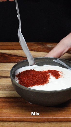 Taste the authentic flavor of Hatch Valley, New Mexico! Our Hatch Red Chile Powder is sun-dried and finely ground for a smoky, slightly sweet taste that elevates every dish.🌶️🔥 GET IT HERE: https://freshchileco.com/products/hatch-red-chile-powder | Fresh Chile
